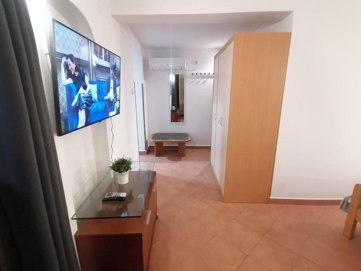 Apartments Pepe Новиград Екстериор снимка