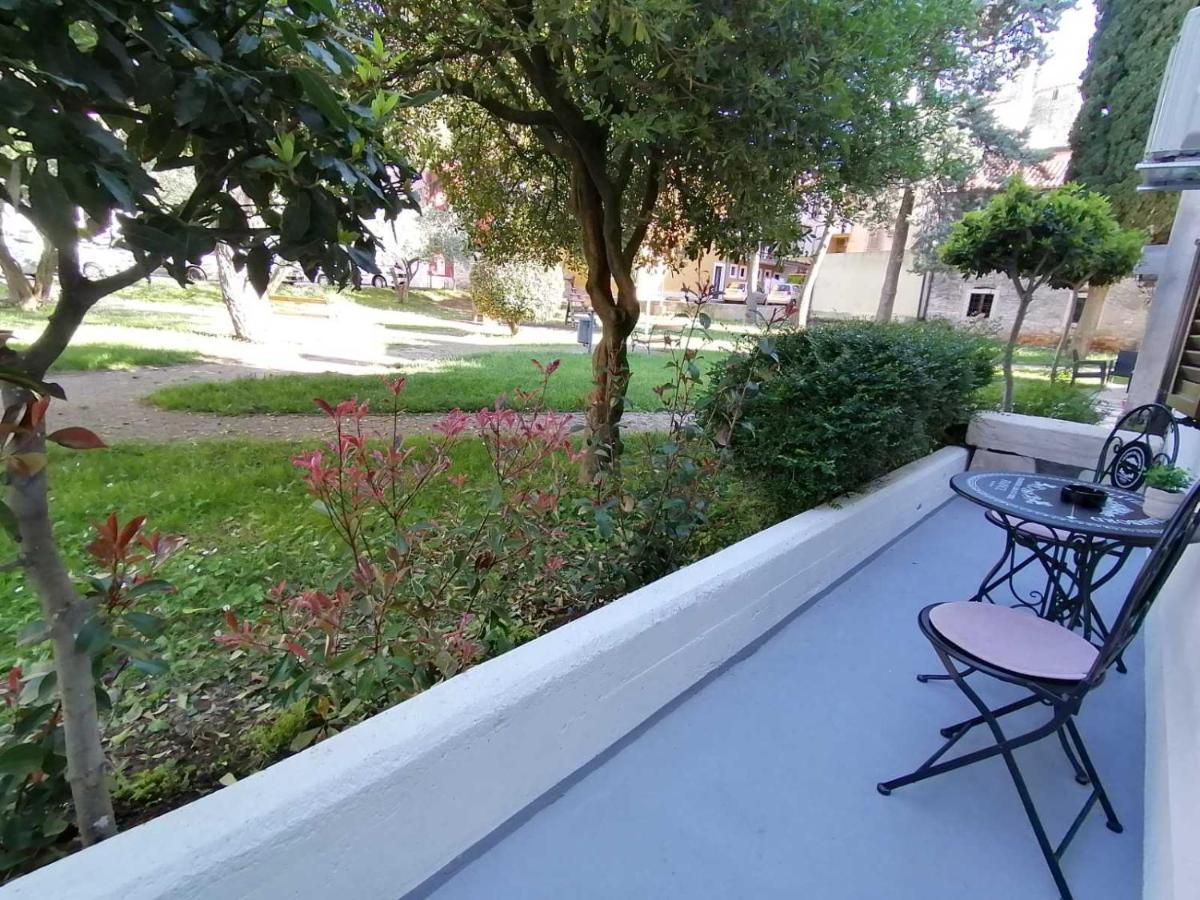 Apartments Pepe Новиград Екстериор снимка