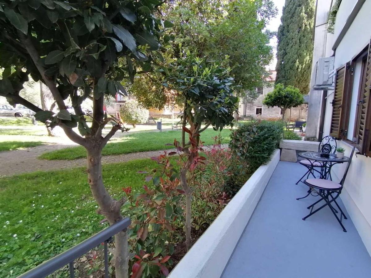 Apartments Pepe Новиград Екстериор снимка