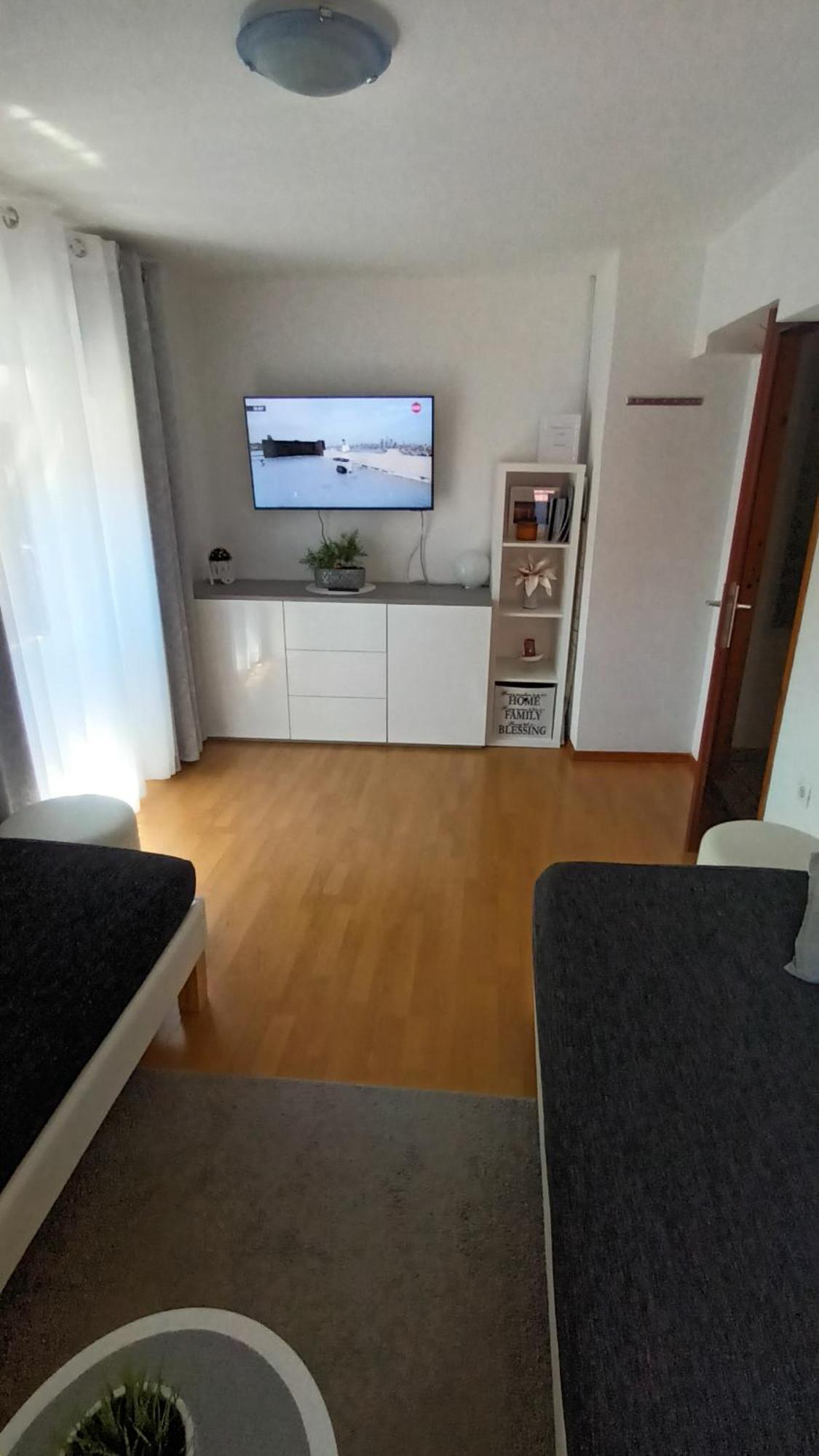 Apartments Pepe Новиград Екстериор снимка