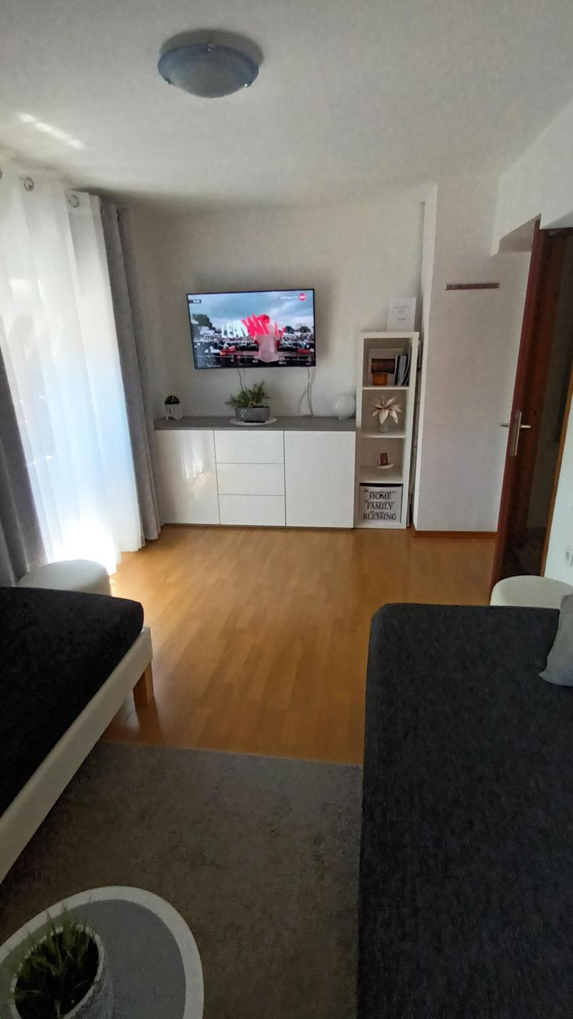 Apartments Pepe Новиград Екстериор снимка