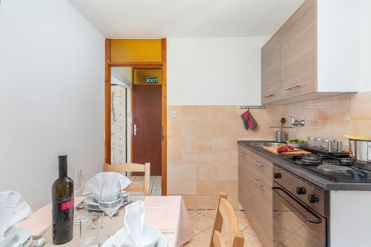 Apartments Pepe Новиград Екстериор снимка